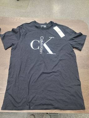 NWT Calvin Klein SS Graphic Tee Black Mens Small